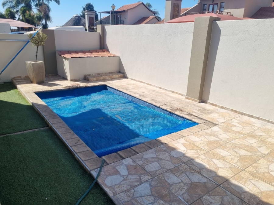 3 Bedroom Property for Sale in Waterval East North West